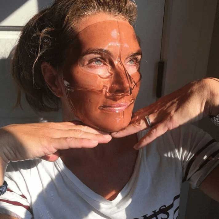 Woman with hydro mask applied